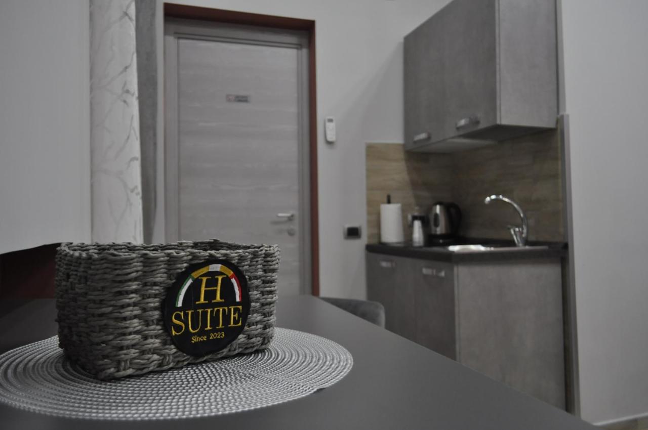 Hsuite Naples Exterior photo