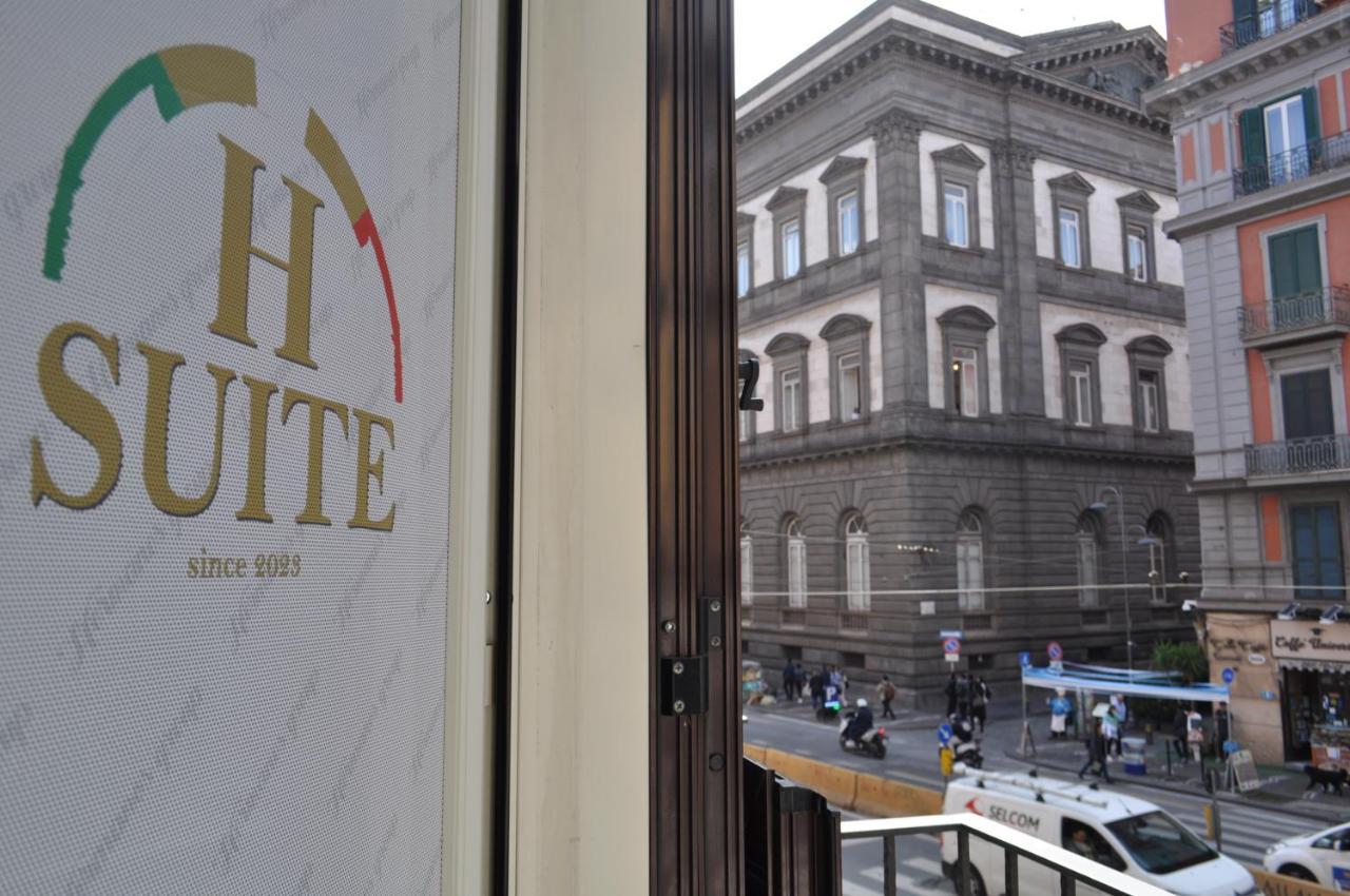 Hsuite Naples Exterior photo